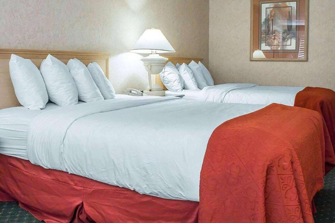 فندق Baymont By Wyndham Safford المظهر الخارجي الصورة