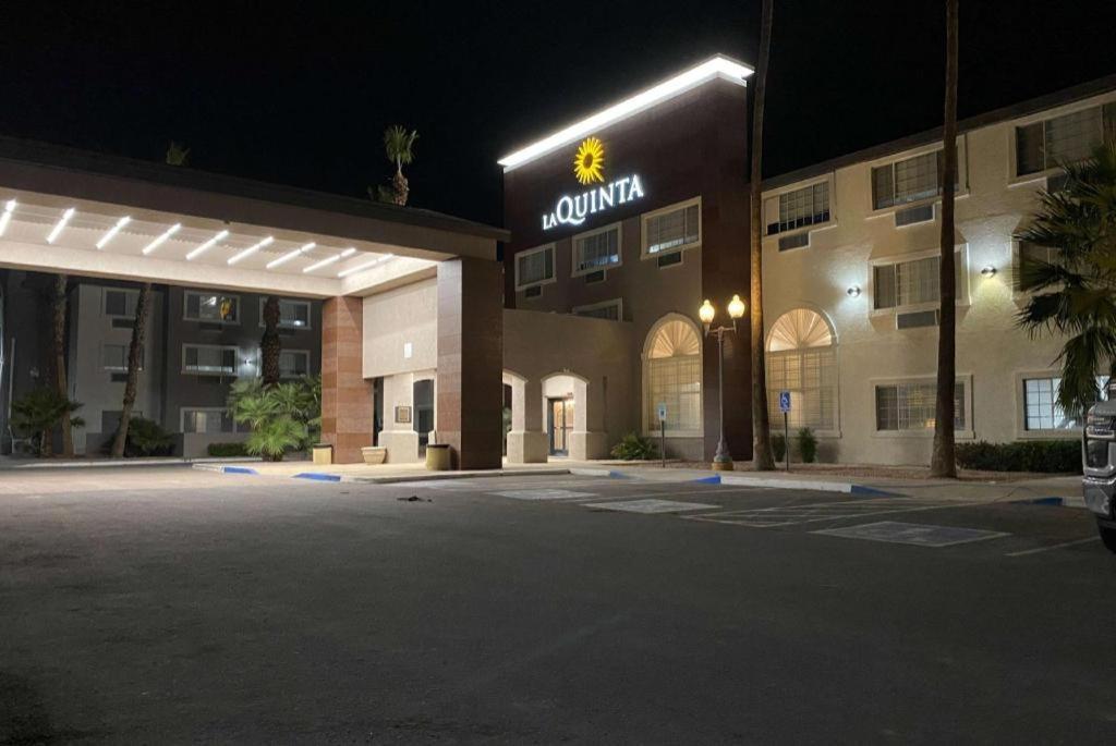 فندق Baymont By Wyndham Safford المظهر الخارجي الصورة